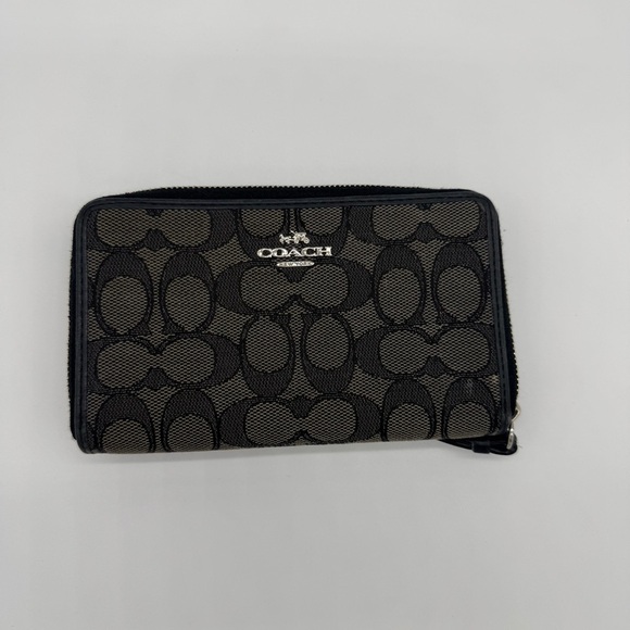 Coach Black and Gray Key Card Holder - Picture 3 of 6